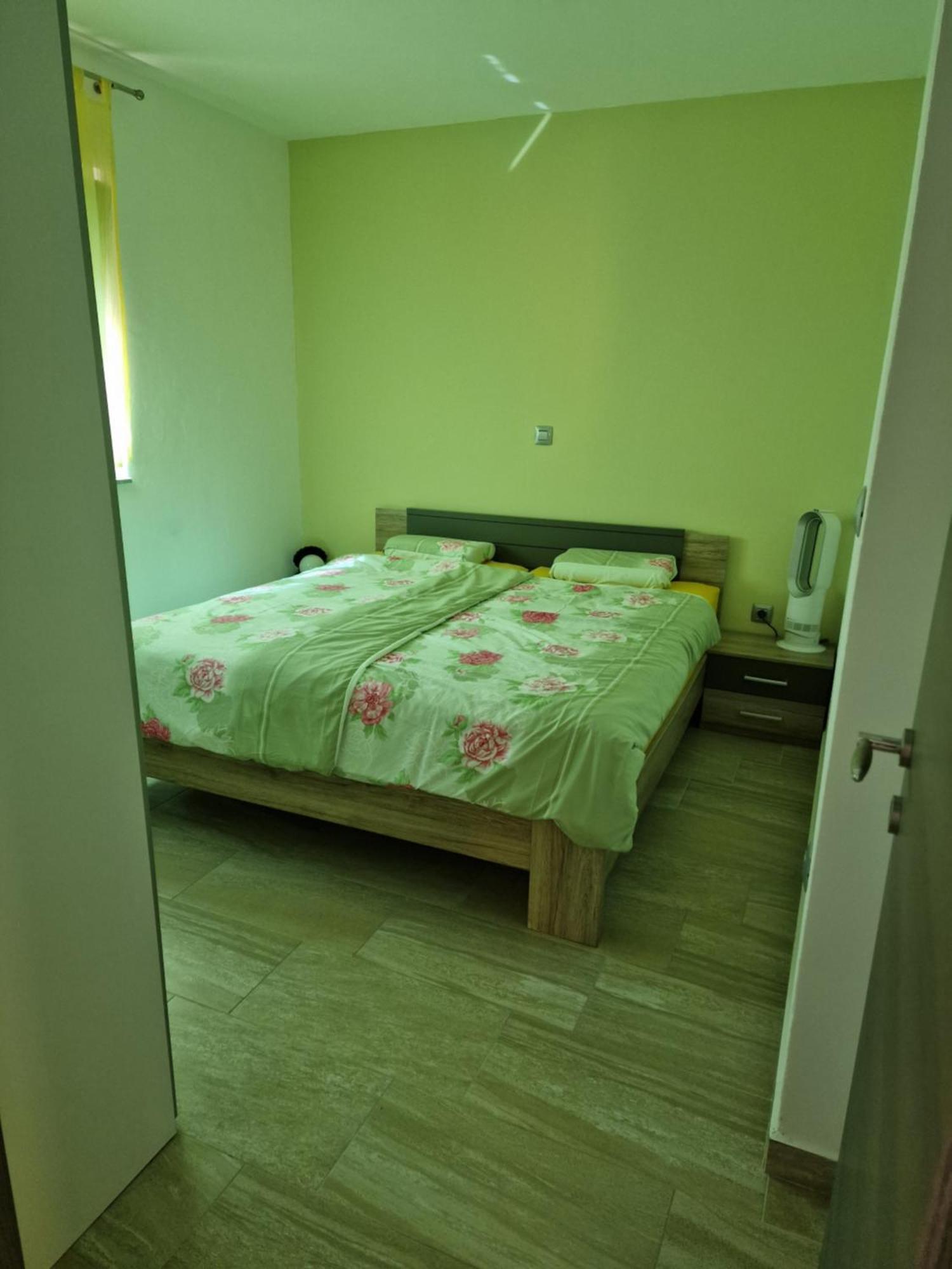 Yellow Cube Kozino Room photo